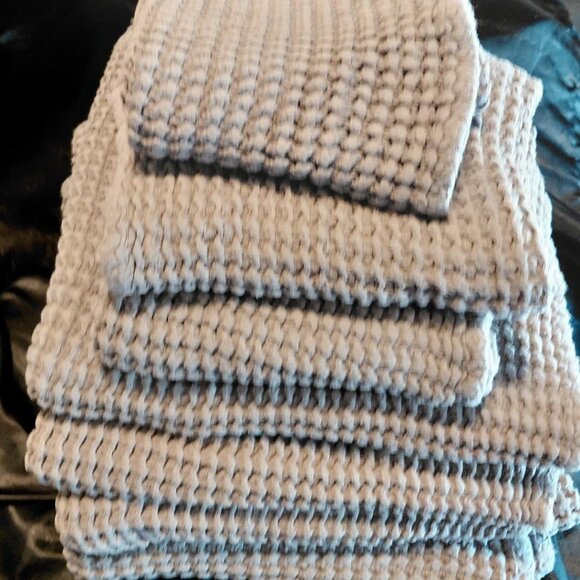 NWOT PARACHUTE Gray Waffle Towel Set - Picture 1 of 4